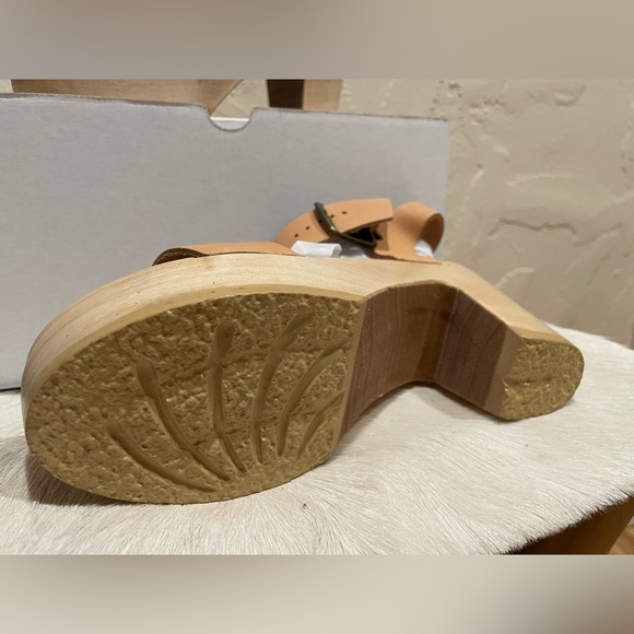 No.6 Two Strap Leather Wood Tan Platform Clog - Picture 5 of 14